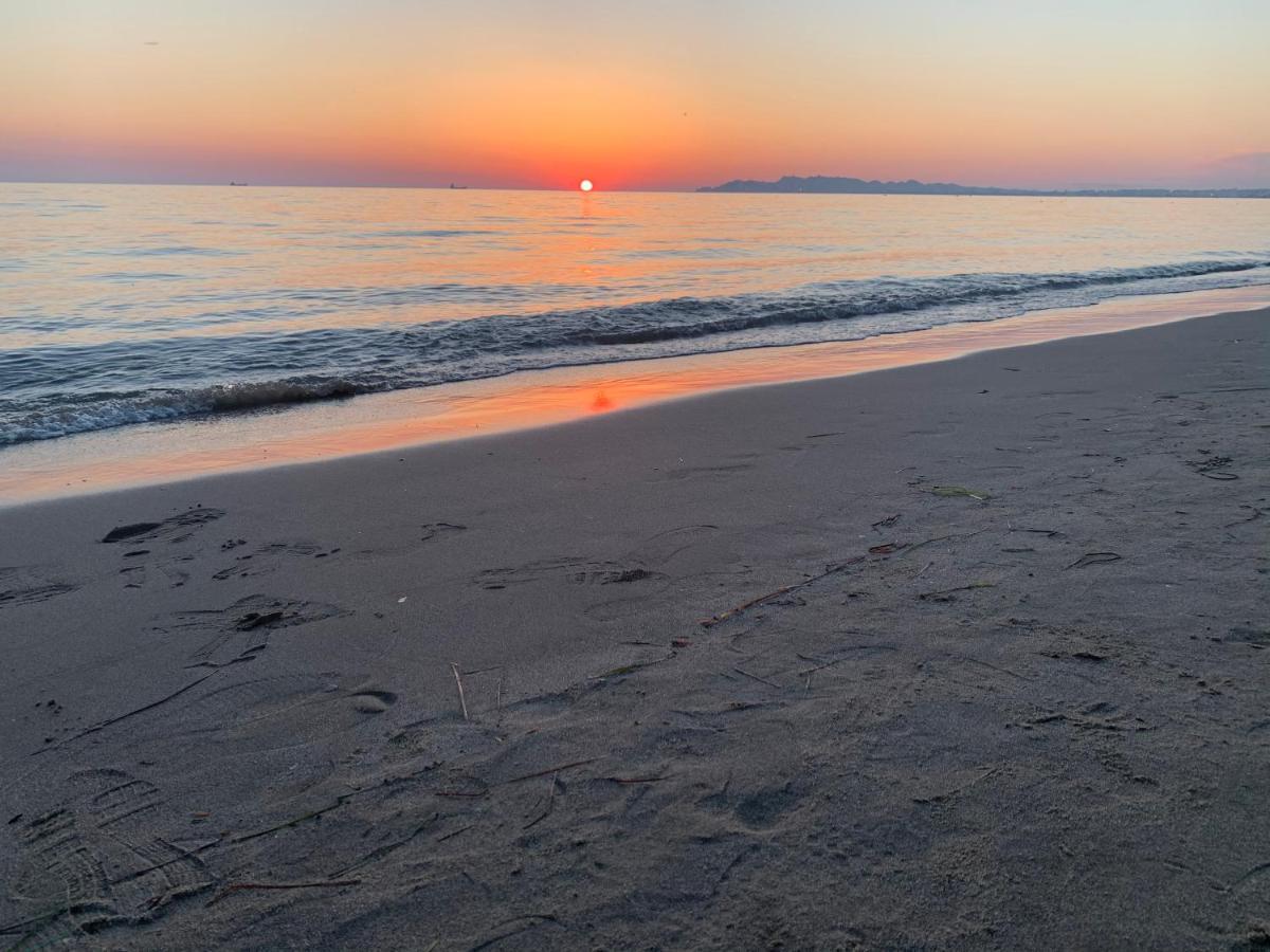 Apartament Kris In Durres Plazh Exteriör bild